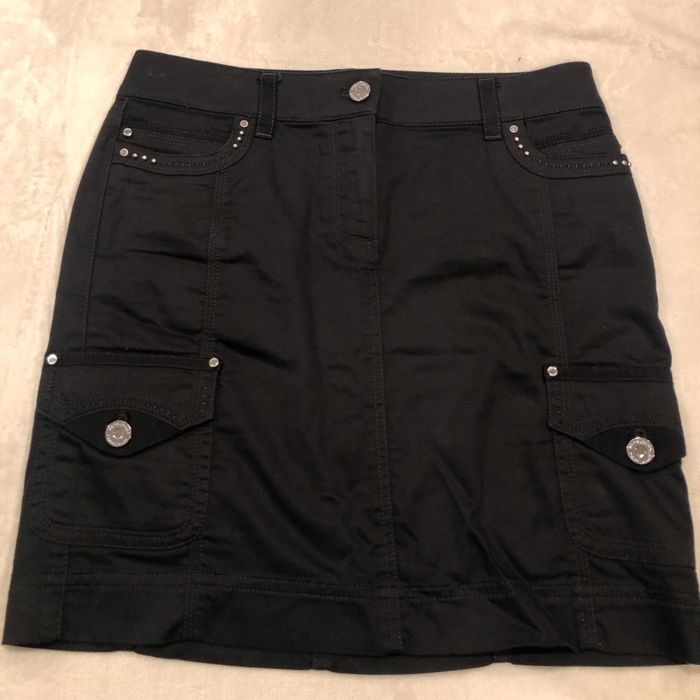 White House Black Market Casual Black Skirt, Size 00